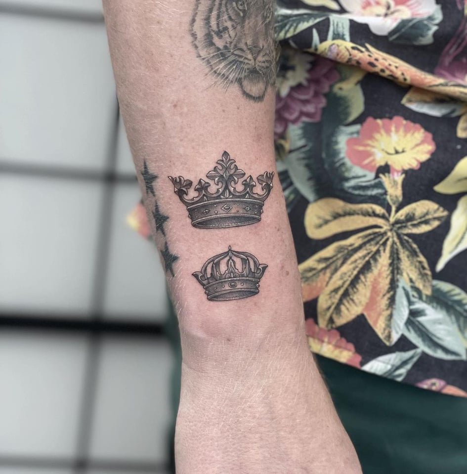 king and queen Crown Tattoo - The Dashing Man