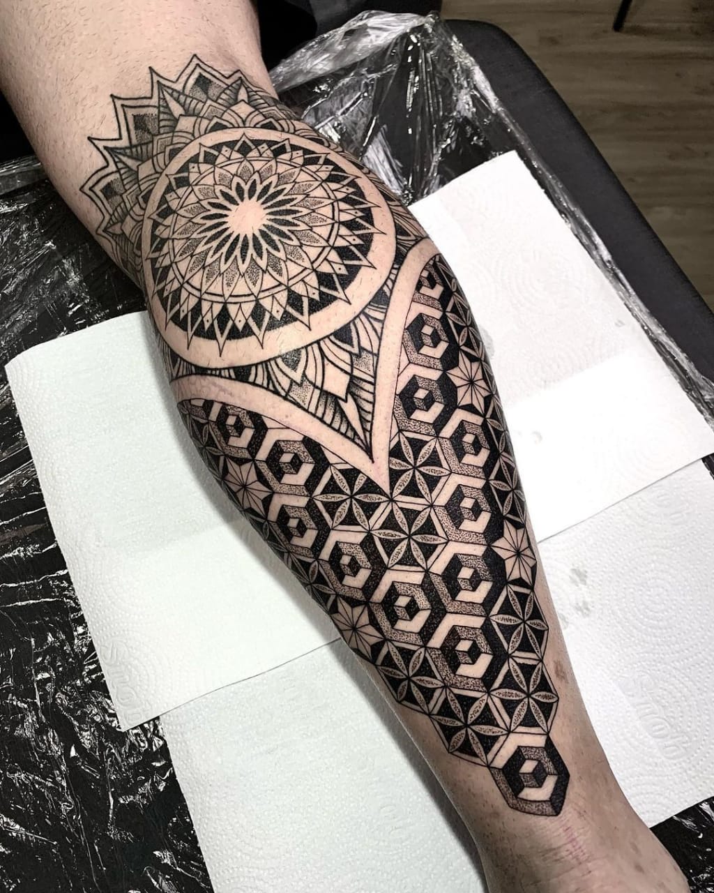 Creative Geometric Tattoo Ideas For You  Aliens Tatoo