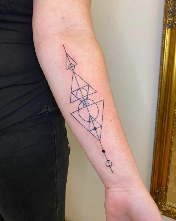 15 Trending Geometric Tattoo Designs to Ink - The Dashing Man